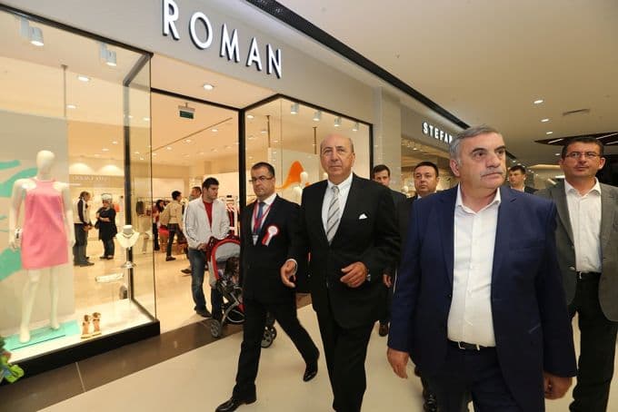 Başkan Toçoğlu, yeni AVM'yi gezdi