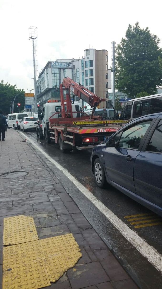 Sedat Peker törenine ilgi trafiği kilitledi