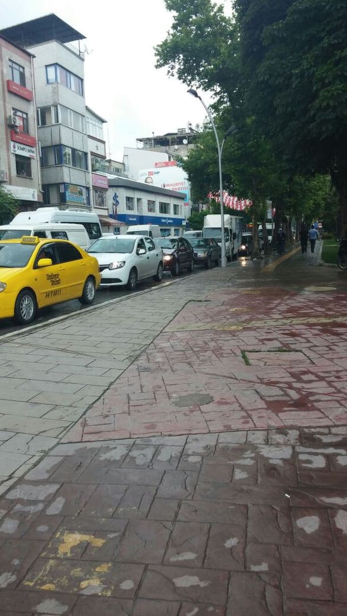 Sedat Peker törenine ilgi trafiği kilitledi