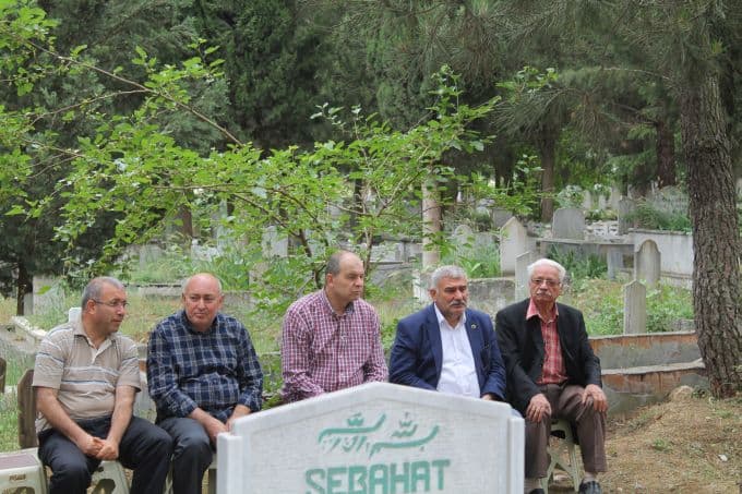 Merhum Emniyet Müdürü Naci Kuru, mezarı başında anıldı