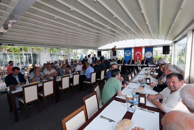 Başkan Toçoğlu, Erenler'de muhtarlarla buluştu