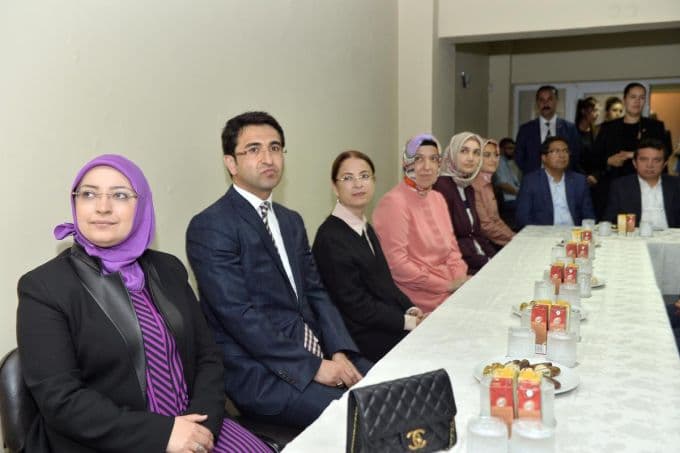 Bakan İslam, "Başkanlık sistemini" anlattı