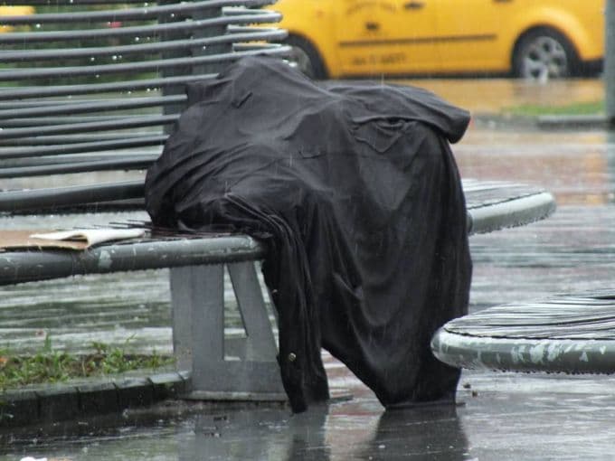 Gar Meydanı'nda şüpheli çanta alarmı