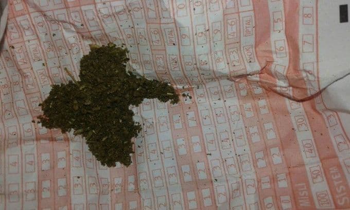 Polis denetlemesinde çok sayıda silah ele geçirildi