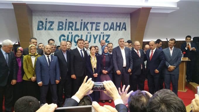 Seçime 3 gün kala AK Parti'ye geçtiler