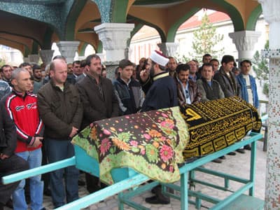 Karapürçek İl Genel Meclis Üyesi'nin Acı Günü 