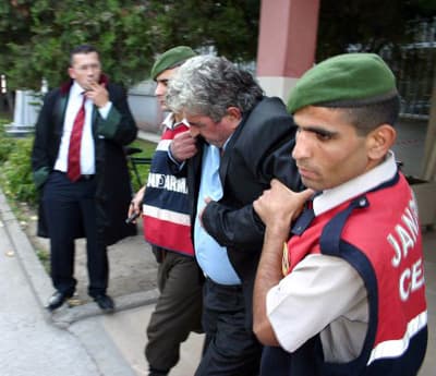 Mahkumlara İşkence İddiasıyla 5 Kişi Tutuklandı