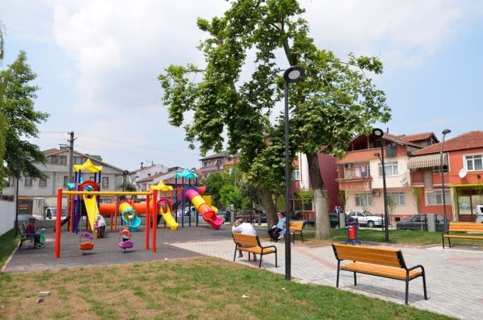 Erenler'de duvarlar yağlı boyalarla süslendi