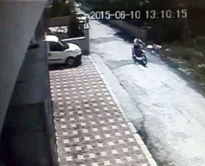 Uyanık hırsız motosikleti bu yöntemle çaldı