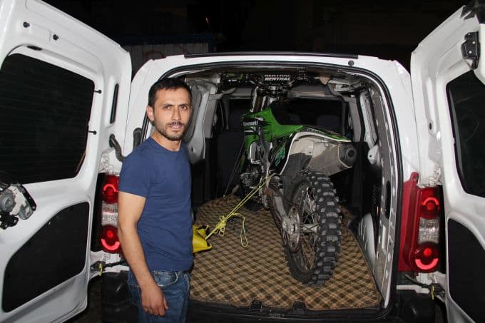 Uyanık hırsız motosikleti bu yöntemle çaldı