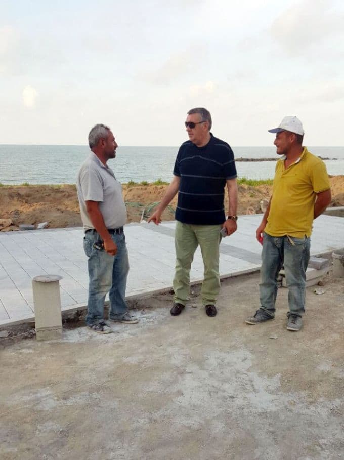 Başkan Toçoğlu, Karasu Sahil Parkı'nı inceledi