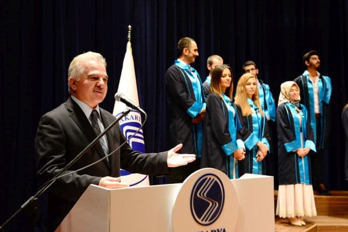 Fakültesine yeni bir kütüphane kazandırdı