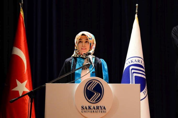 Fakültesine yeni bir kütüphane kazandırdı