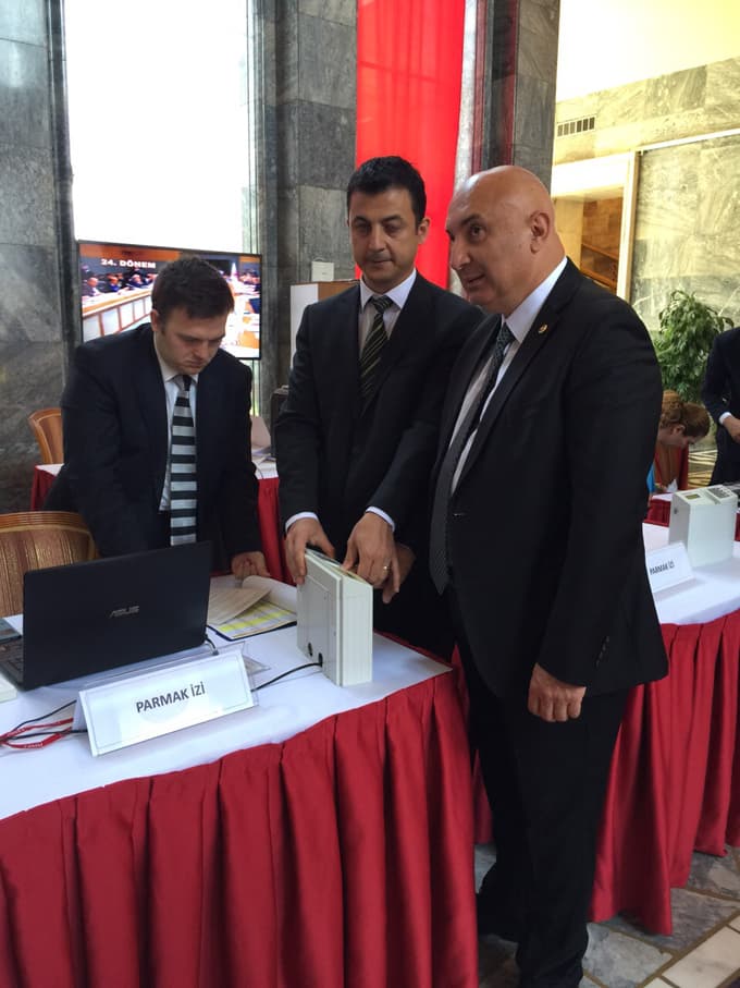 CHP Milletvekili Özkoç, TBMM'ye kayıt yaptırdı