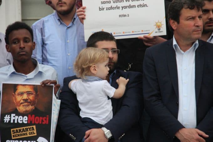 Mursi'ye idam kararı Sakarya'da protesto edildi