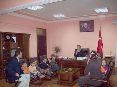 Miniklerden Kaymakama Ziyaret