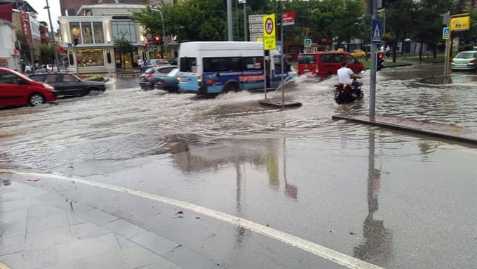 Şehir su altında kaldı