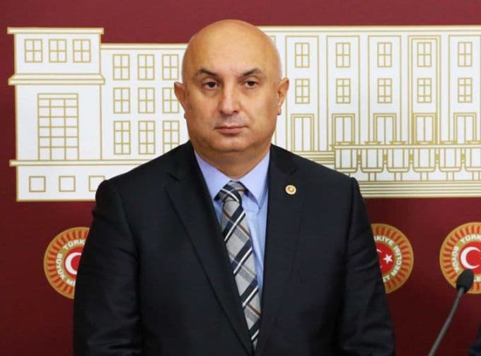 CHP'li 2 vekilden 2 farklı koalisyon çıkışı