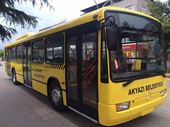 Yeni otobüs Akyazılıların hizmetine sunuldu
