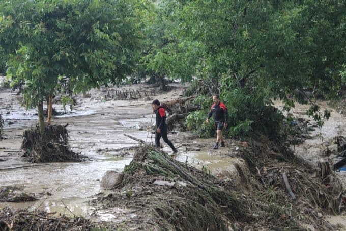 Sakarya'da bir kişi selde kayboldu