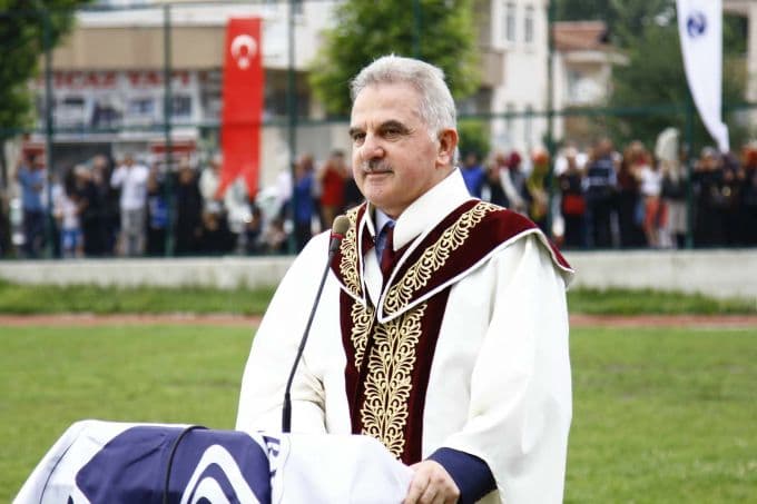 Rektör Elmas, "Üniversitemiz büyük bir aile"