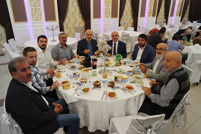 MÜSİAD ailesi iftarda buluştu 