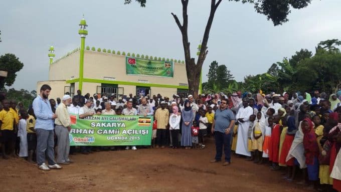 'Sakarya Orhan Camii" Uganda'da ibadete açıldı