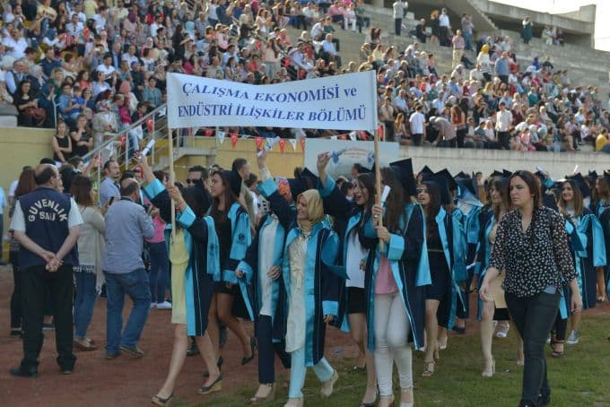 Rektör Elmas, "Sosyal medyadan iletişimimizi sürdüreceğiz"