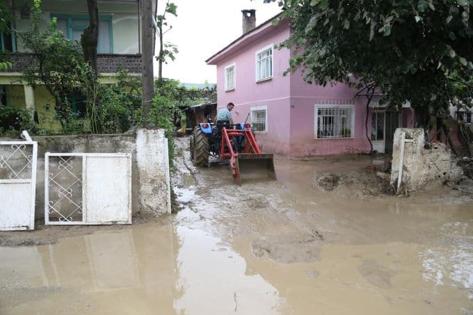 Sel felaketinde evlat acısı tazelendi