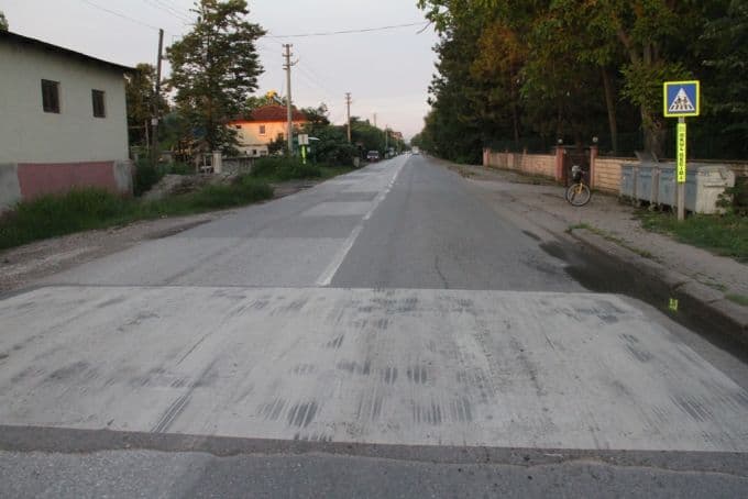 Ölüm, onu cami yolunda yakaladı