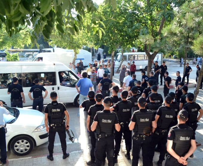Sakarya polisi, Keşan'daki büyük operasyona katıldı