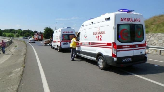 Karasu yolunda kaza: 9 yaralı!