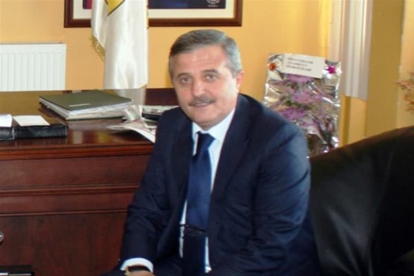 Eski başkana hakaretten 365 gün adli para cezası