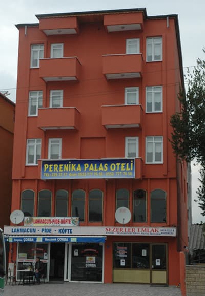Arifiye'nin İlk Oteli Açıldı