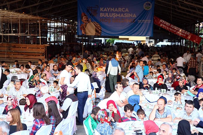Huzur sofraları Kaynarca'da kuruldu