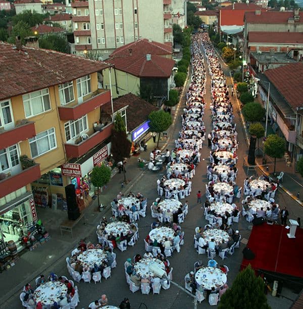 İftar sofraları yarın bu ilçede kurulacak