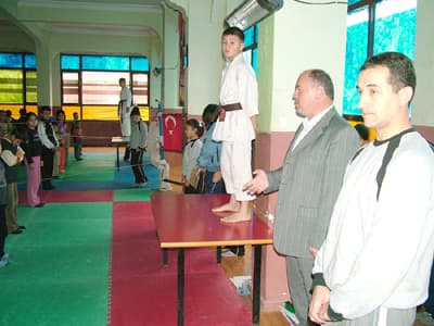 "Siz İsteyin, Gerisine Karışmayın"