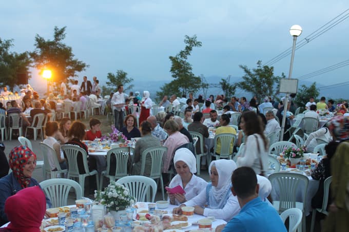 Yenikent Devlet Hastanesi'nde iftar