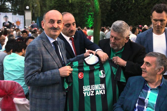 Müezzinoğlu:'Milletin geleceğini paylaşacak paydaş arıyoruz'