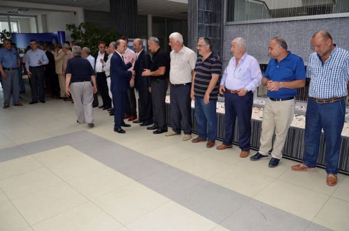 Erenler'deki bayramlaşma programına yoğun ilgi
