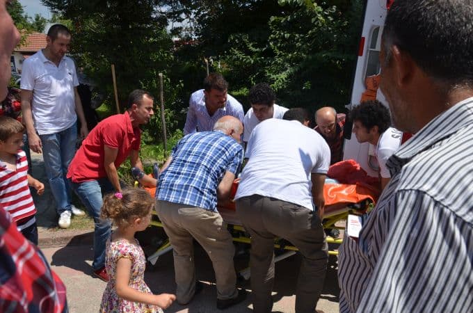 Kontrolünü kaybetti, kaldırama çarparak durabildi