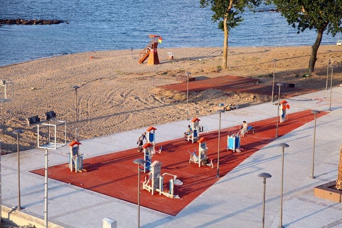 Karasu Sahil Parkı açılışa hazırlanıyor