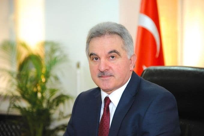 Rektör Elmas, SAÜ'yü tercih eden öğrencilere teşekkür etti