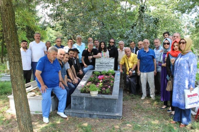 Necdet Güngörsün, mezarı başında anıldı