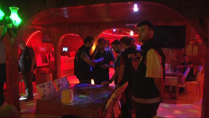 Karasu'da eğlence mekanlarına operasyon