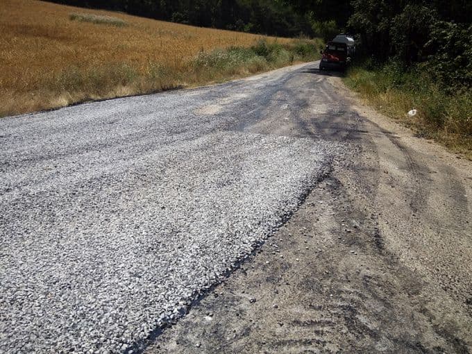 Taraklı'daki 5 mahallenin yolları asfaltlanıyor