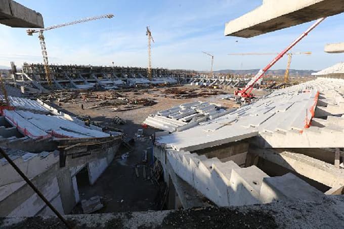 Çalıştığı stad inşaatında öldürüldü