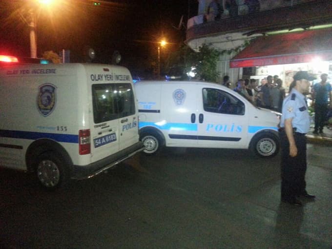 Akyazı'da silahlı kavga