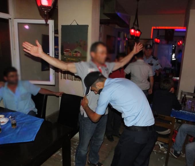 Karasu'da 250 polisle huzur operasyonu