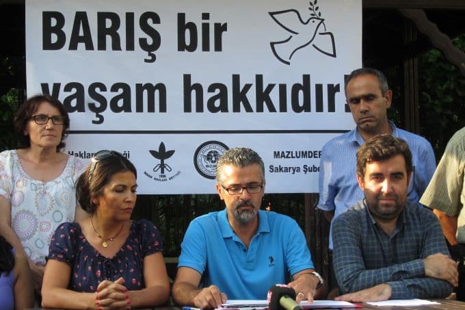 Sakarya'daki iki dernekten 'Savaşa hayır' çağrısı
